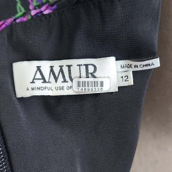 AMUR Giulia Pleated Mini Bodycon Dress Hydrangea Berry Women's Size 12 - Picture 12 of 15